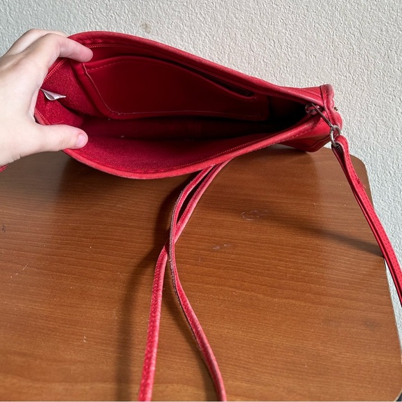 Genuine Leather Red Crossbody Vintage Basic Bag Made in Hong Kong Women’s Travel - Picture 5 of 16